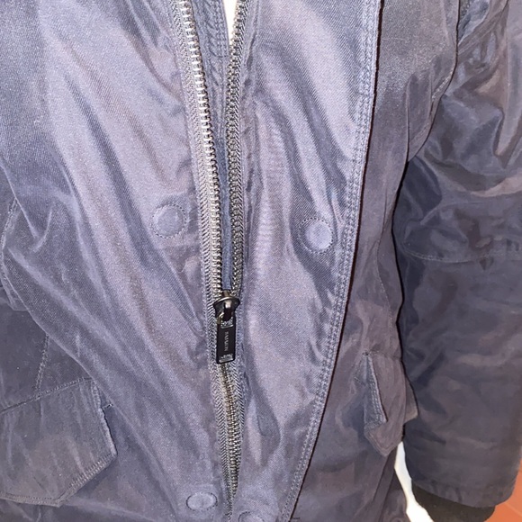 LIKE NEW BLACK FUR LINED BABATON PARKA - Picture 5 of 9